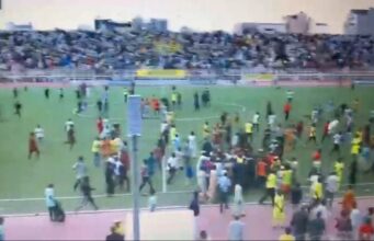 Kano Pillars’ fans invade pitch, attack referees during NPFL match against 3SC