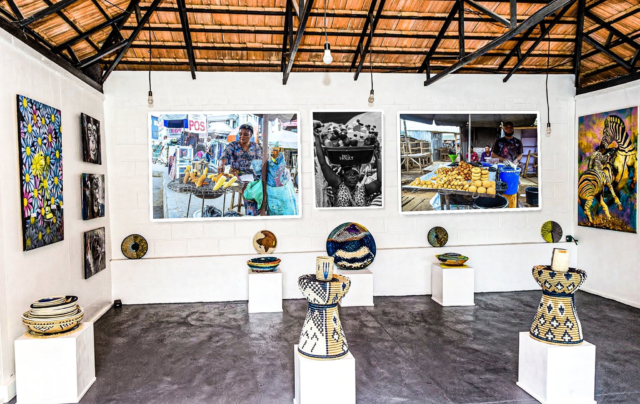 Esther Okon’s “Hands that Feed the City” series at Mads Art Gallery, Kigali Esther Okon’s “Hands that Feed the City” series at Mads Art Gallery, Kigali