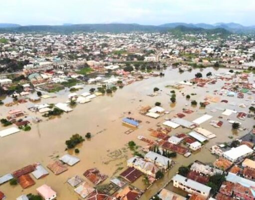 33 states, FCT risk high flooding, FG warns