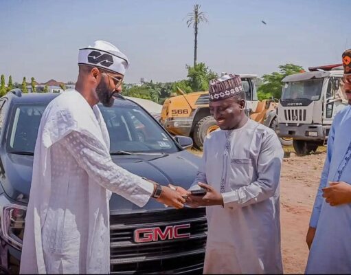 Minister Matawalle gifts eight Zamfara lawmakers SUVs after u-turn on APC defection
